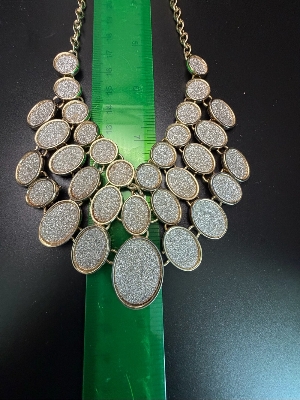 New York & Company signed. Vintage Gold-Tone Glitter Oval Statement Necklace - Picture 7 of 7